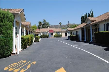 Rose Bowl Motel ลอสแอนเจลิส ภายนอก รูปภาพ